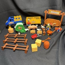 MY FAMILY FARM- toy tractor accessory set plastic- Animals People