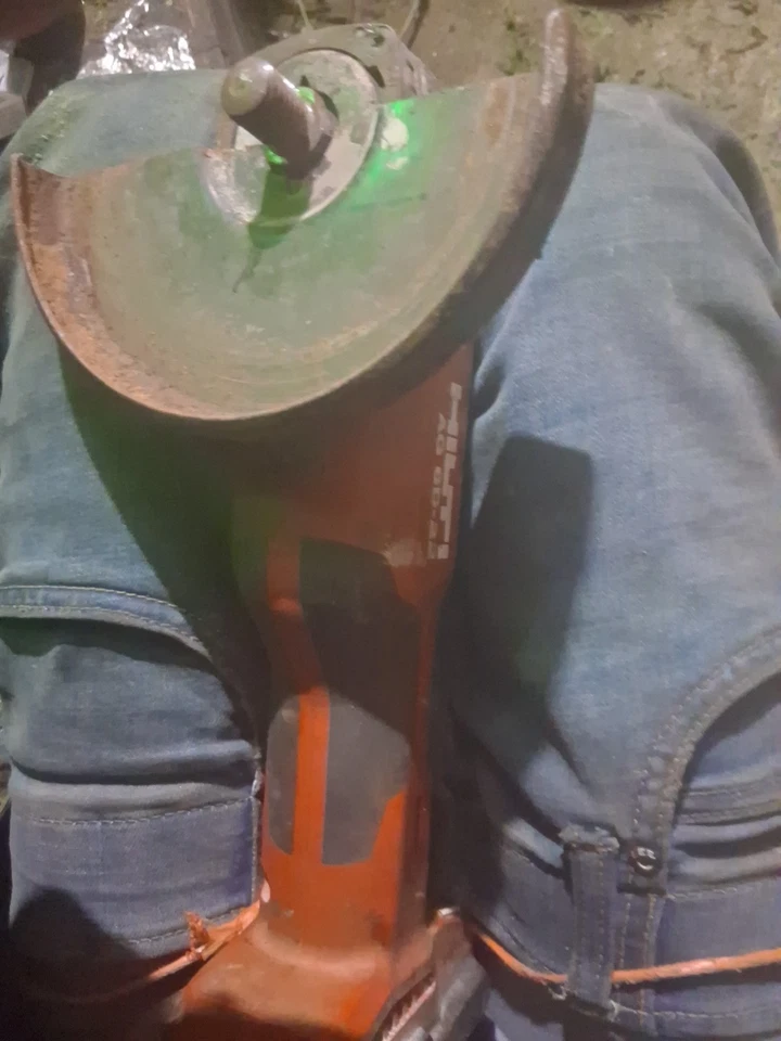 Hilti 22V NURON AG 6D-22 «беспроводной угловой шлифовальный инструмент только - Изображение 3 из 3