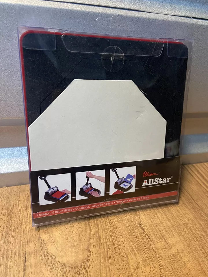 NEW Sizzix Bigz Die Cutter ~ Octagon Quilt Cut by Ellison - Image 2 of 2