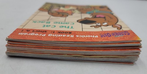 Lot of 12 Scholastic Scooby-Doo Softcover Phonics Reading Program 2004 - Imagen 6 de 8
