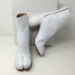 calfskin tabi boots