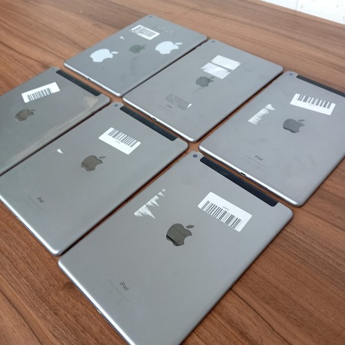 FAULTY 6x Apple iPad 5th Gen 32GB A1823 A1822 - JOBLOT, BUNDLE, GOOD LCD - Picture 12 of 18