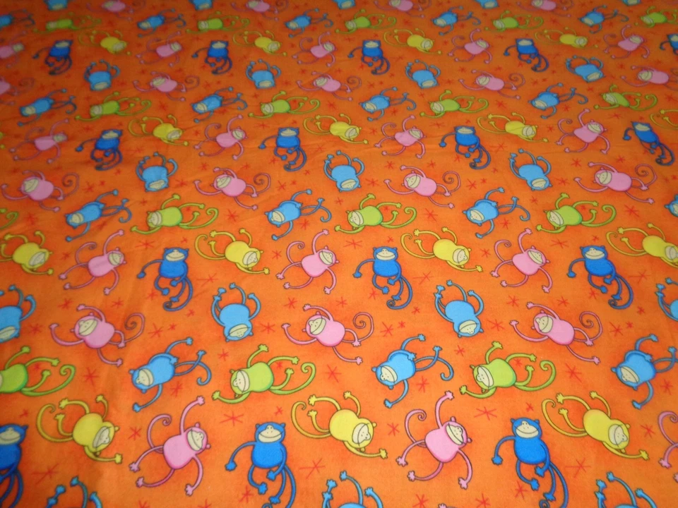 Tecido 1,75yds "MONKEY DESIGN" por Fabri-Quilt 2007 - Imagem 2 de 2