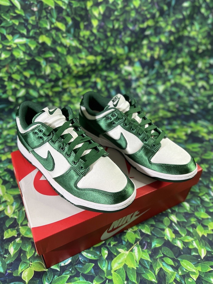 靴 Nike dunk low team green 29cm Nike Dunk Low Michigan State White/Team Green Damaged Box