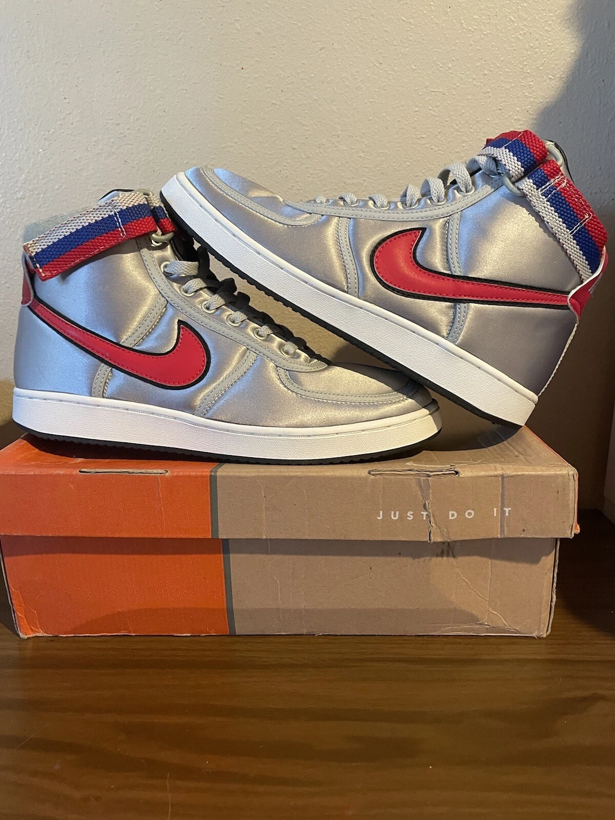 Taille 9   Nike Vandal Supreme Argent