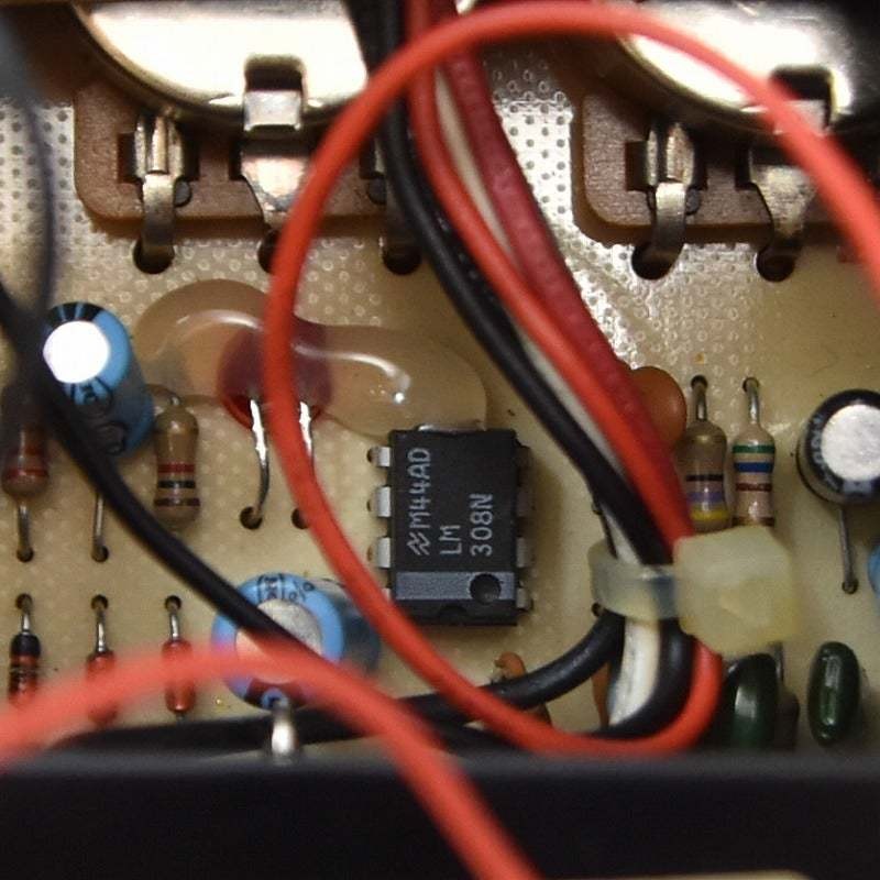 Pro Co RAT2 National Semiconductor LM308N op-amp, Straight Body