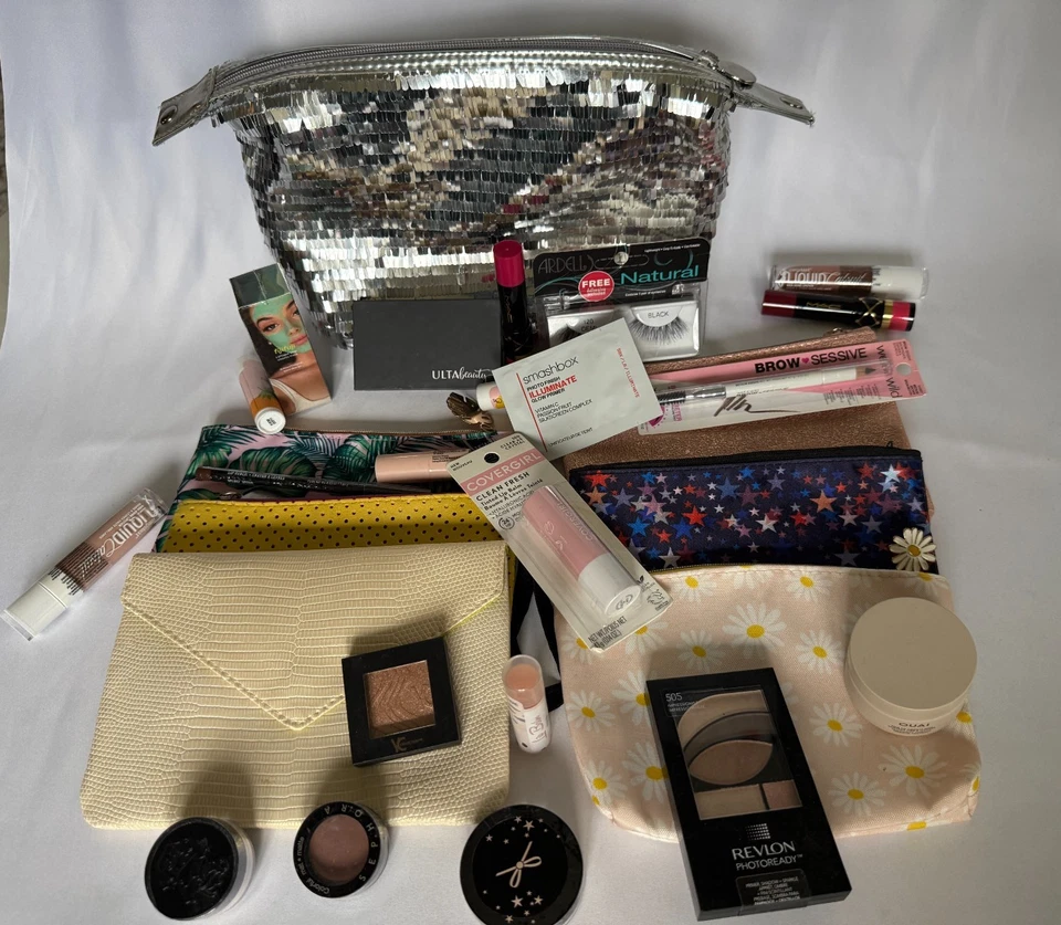 Лот из 7 косметических сумок + смешанный комплект косметики и ухода за кожей — фирменные продукты - Изображение 2 из 4