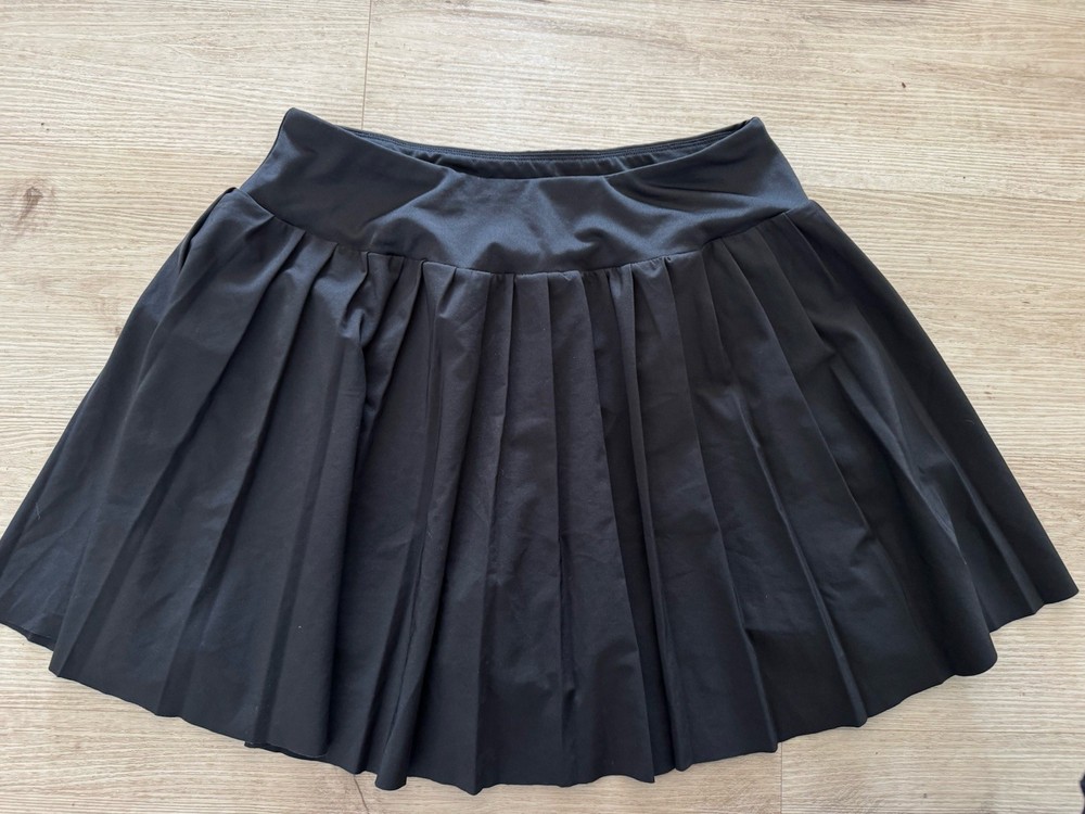 DSG Tennis Skirt in Black Medium with Longer Length for Comfort and Style