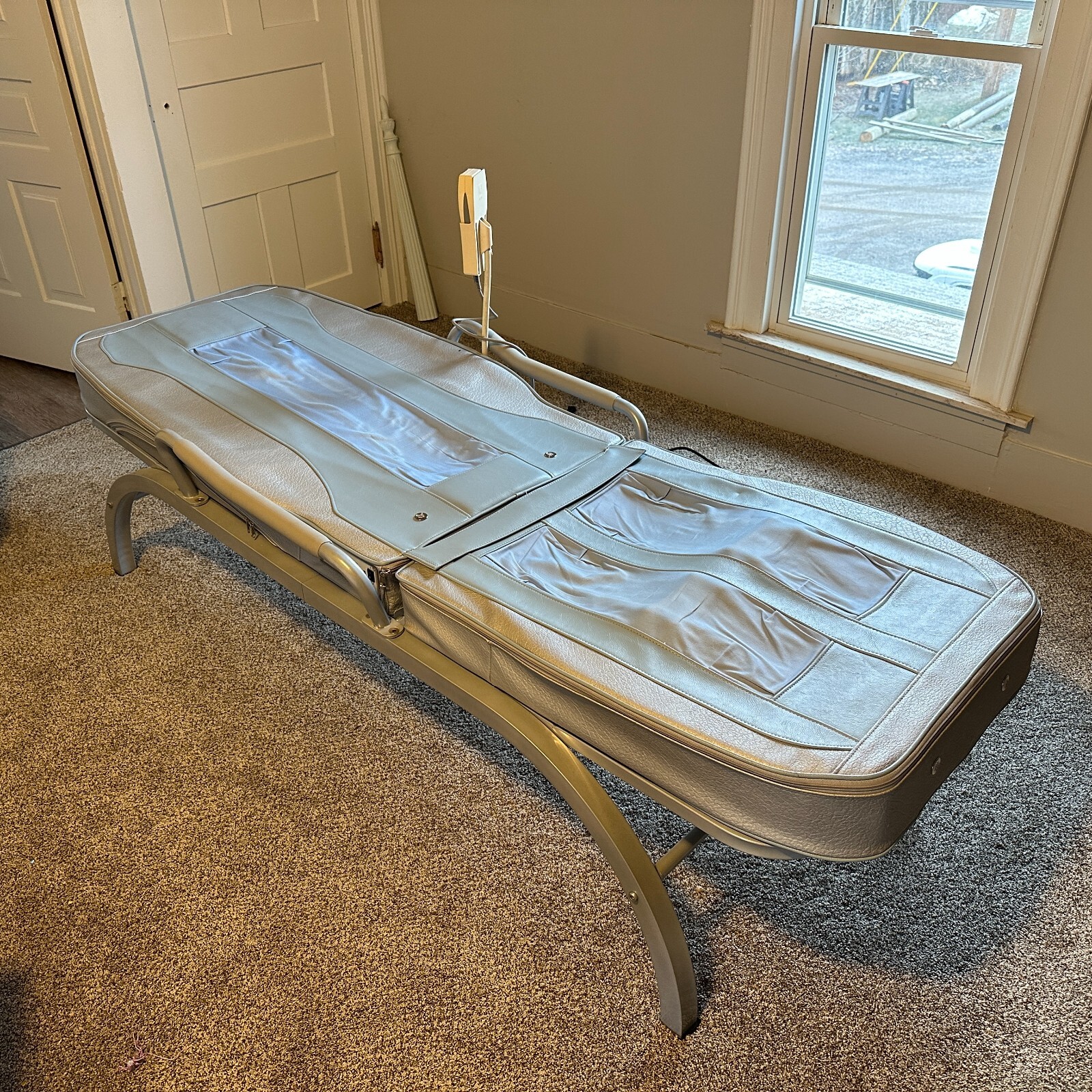 Used Migun HY7000UM Thermal Massage table bed chiropractic