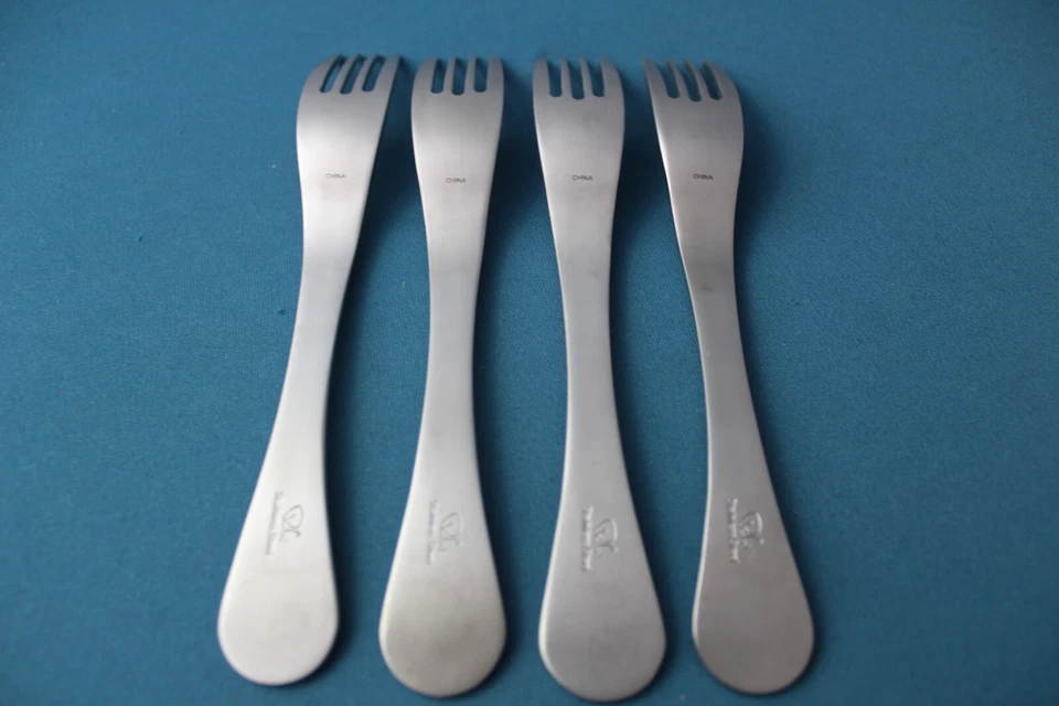 4 tenedores de ensalada Robert Welch PÉNDULO acero inoxidable satinado NUEVO 6 3/4" Foto 4 de 4