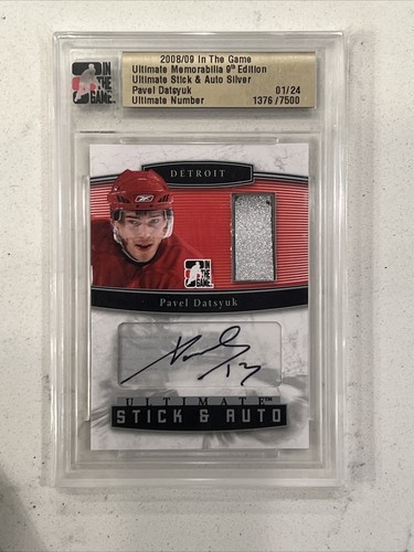 2008-09 Pavel Datsyuk ITG Ultimate Memorabilia Autographs #16 1/24 - Picture 2 of 3