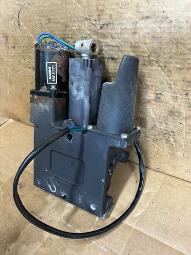 Mercury Optimax/carb V6 135 150 200 225 250 2 Wire Power trim Tilt Unit - Picture 9 of 10