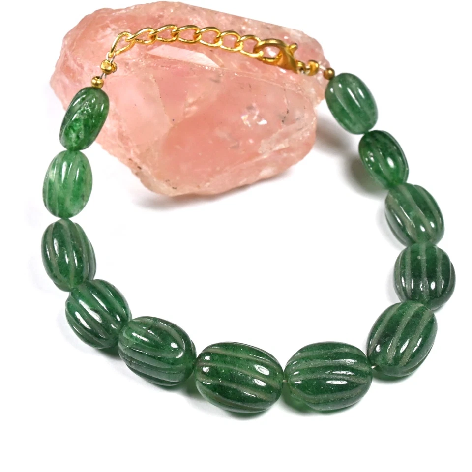 Zierlicher russischer Smaragd handgeschnitzter ovaler Edelstein Perlen handge... - Bild 3 von 4