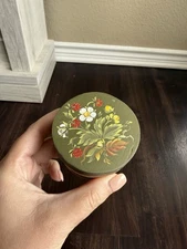 Buhler Holzspan Schweizer Swiss Floral Hand Painted Folk Art Trinket Wood Box