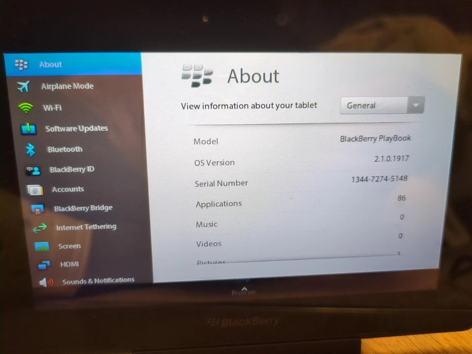 BlackBerry PlayBook 64 GB - P100-64HF Model: ROJ21WW + Power Docking Stand - Image 4 of 4