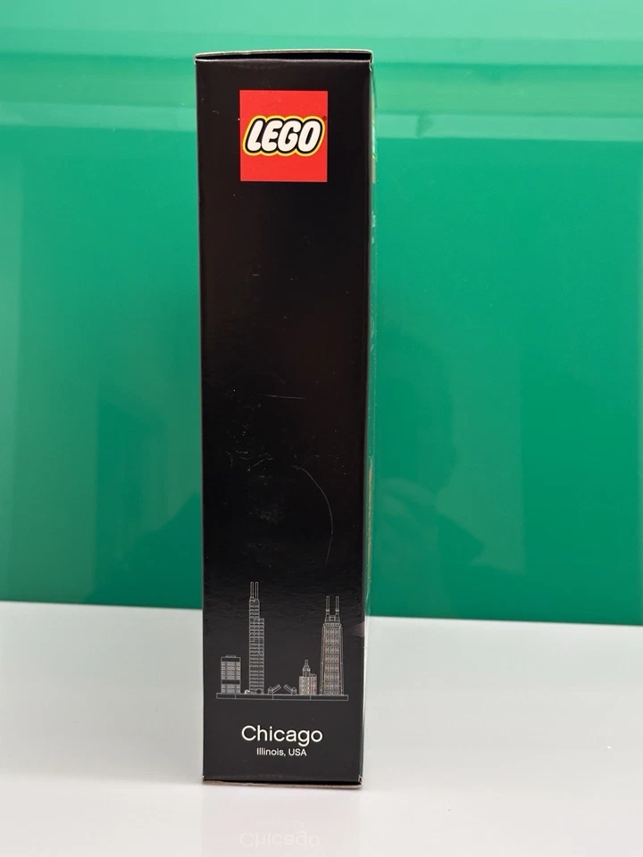 LEGO Architecture Chicago Set 21033 From 2017 With 444 Pieces NEW Condition - Image 3 of 4