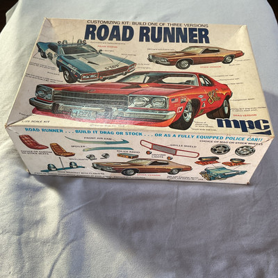 mpc 1/25 プリムス・ロードランナー 1974年型 新品 シュリンク未開封 Amazon | MPC 1/25 1974 プリムス ロードランナー プラモデル