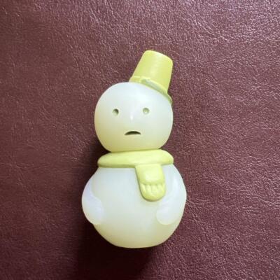 SMISKI Series 2 Secret Snowman Glow In The Dark Figure Japan