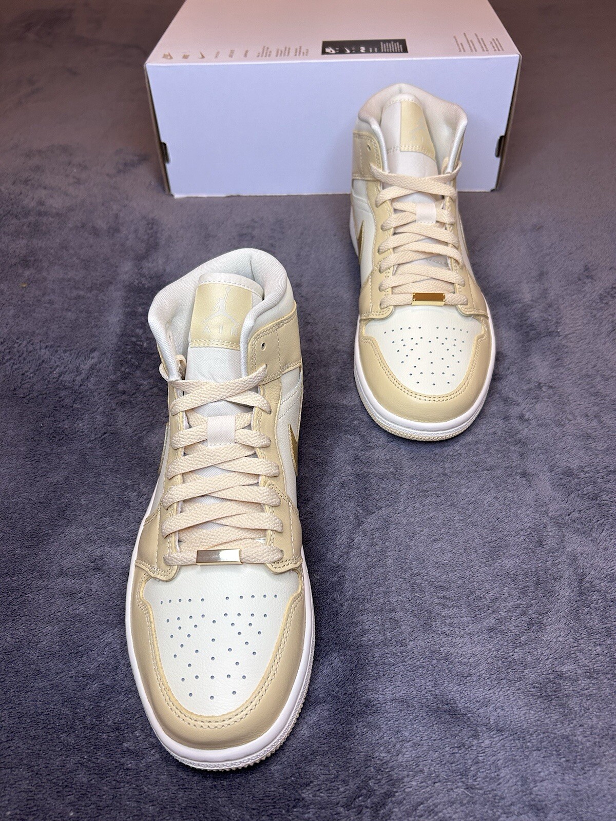 Women’s Nike Air Jordan 1 Mid SE Trainers UK 6.5 EU 40.5 US 9 FB9892200 RRP £125 image 8