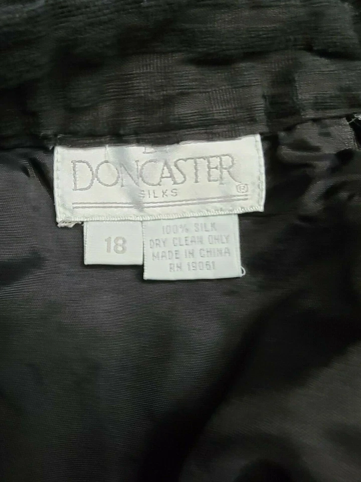 Pantalones Doncaster Silks para mujer talla 18 negro seda Foto 2 de 4