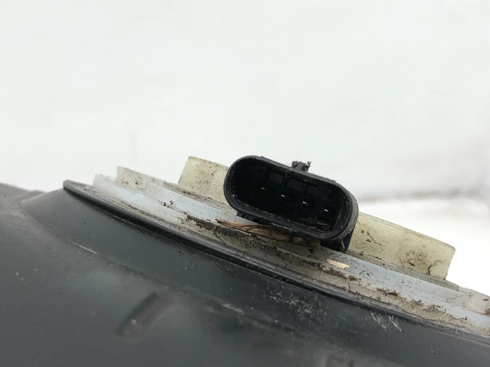 Ford F250 2017-2019 6,7 L motor diésel escape líquido def tanque con cuello de llenado fabricante de equipos originales. Foto 3 de 4