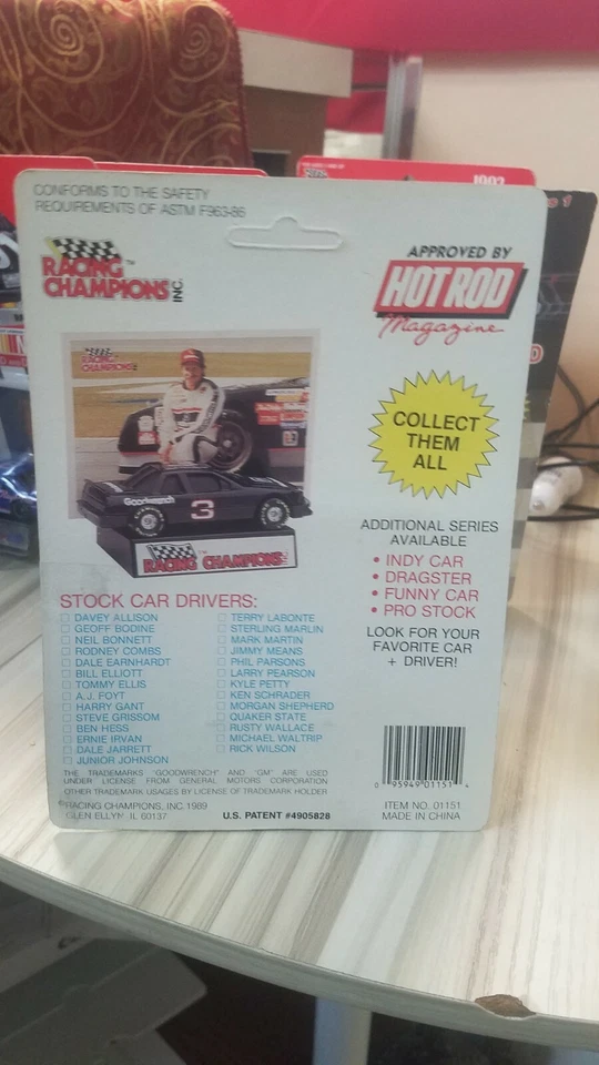 Bill Elliott 9 1:64 Racing чемпионов запас автомобиля с коллекционеров карта и дисплей - Изображение 2 из 2