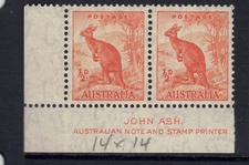 AUSTRALIAN PRE DECIMAL STAMPS - 1938 HALFd DEEP ORANGE KANGAROO 178Cz, Cof A WMK