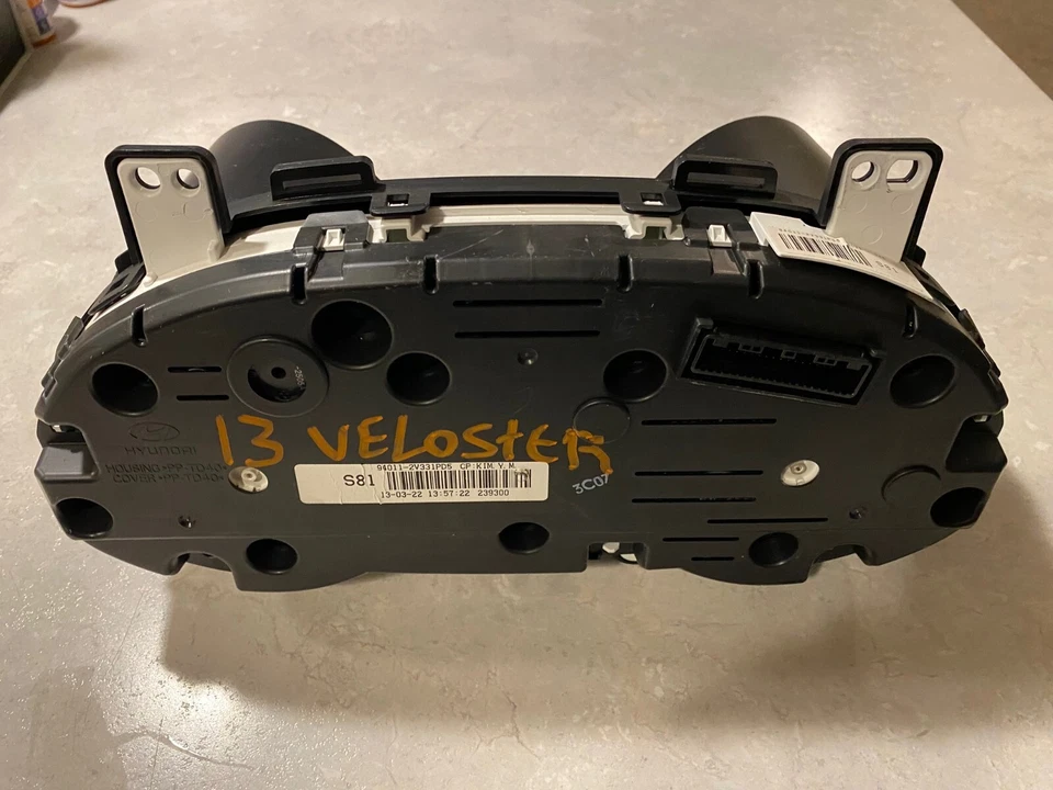 2012-2014 Hyundai Veloster Speedometer Instrument 71K Miles Cluster 94011-2V331 - Imagem 3 de 4