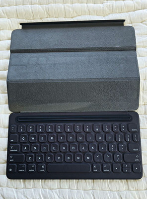 Apple Magnetic Smart Keyboard Folio Case Cover Black Model A1829