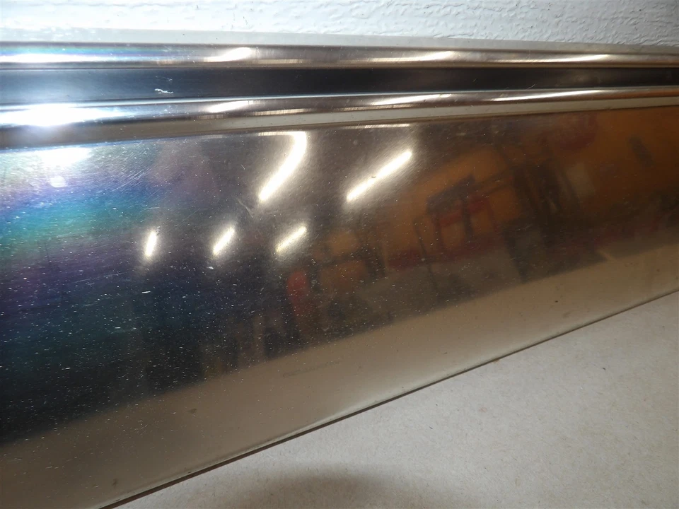 PUERTA DELANTERA DERECHA INFERIOR ACERO INOXIDABLE CROMO MOLDURAS PAR 1980-1990 CAPRICE 4 PUERTAS OEM Foto 4 de 4