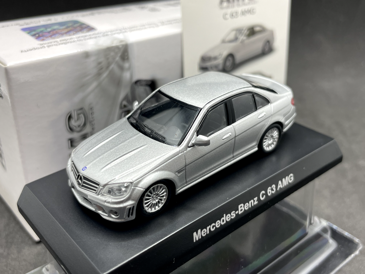 Kyosho 1/64 Mercedes-Benz C 63 AMG Silver diecast model car Kyosho 1/64 Mercedes-Benz C 63 AMG Silver diecast model car
