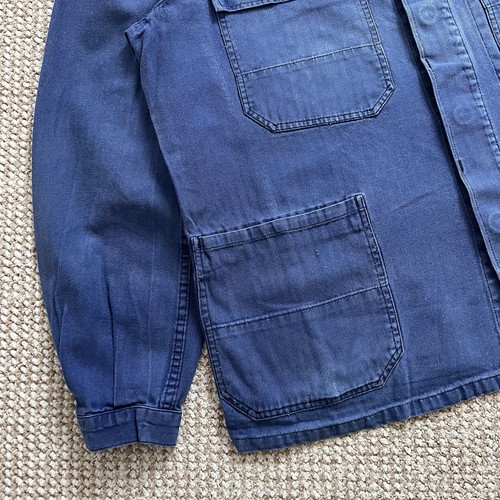 70s Vintage French Blue Washed HBT Herringbone Sun Faded Cotton Works Jacket - Picture 4 of 17
