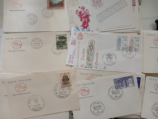 LOT OVER 1200 FDC ENVELOPES VATICAN AND ITALY HORSE FILIATE