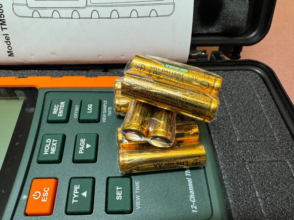 Extech TM500 - 12-Channel Datalogging Thermometer - Image 4 of 4