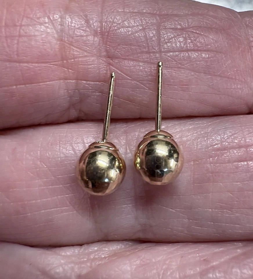 14K Facet cut gold ball stud earrings - Image 3 of 4
