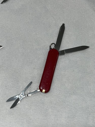 Swiss Army Knife Lot 1 Rambler + 8 Classic (9 Total) - Picture 20 of 23