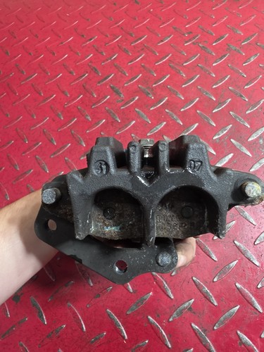 2008 Suzuki GS500F Front Caliper - Foto 5 di 9