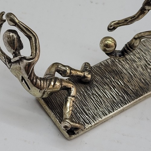 SOCCER PLAYERS MINIATURE STATUE HANDMADE STERLING SILVER COUPLE SOCCER PLAYERS - Picture 4 of 7