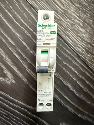 Schneider Acti9 iC60H RCBO PoN Fehlerstromschalter C32
