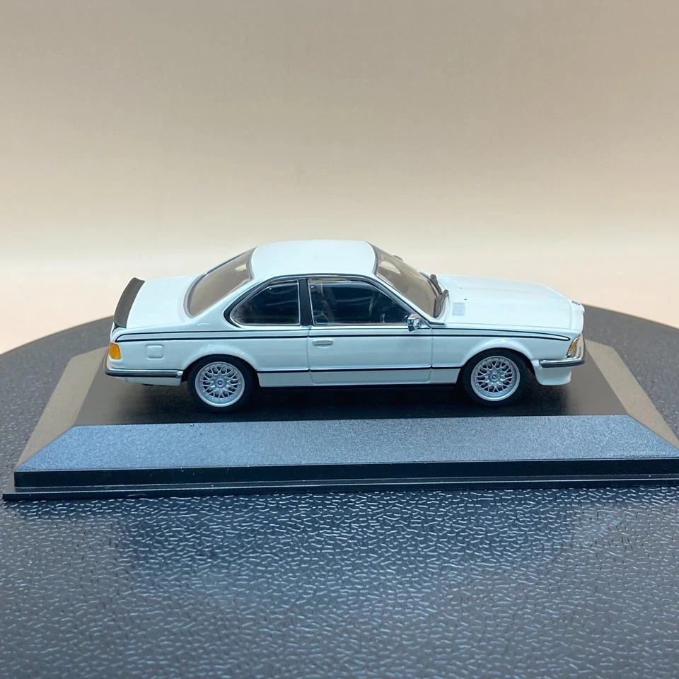 MINICHAMPS 1/43 BMW 635 CSI 1982-87 white exclusive for Kyosho 15th 433125128 - Image 4 of 4