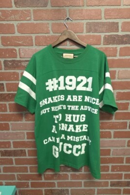 ★送料関税込★GUCCI 1921 TO HUG A SNAKE Tシャツ 100% AUTHENTIC Gucci To Hug A Snake Print T-Shirt Jersey