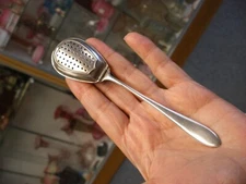 Vintage Unmarked Loose Tea Leaf Strainer