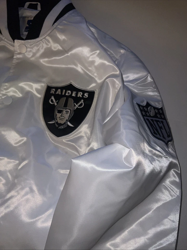 Jaqueta de Cetim Starter Oakland Raiders Full Snap Tamanho XL Branca NOVA $150 - Imagem 3 de 4
