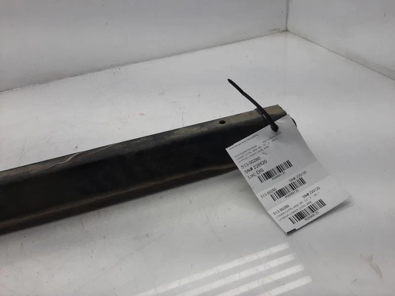 Brazo de control inferior trasero 00-10 CHEVROLET SUBURBAN 1500 15286145 Foto 2 de 4