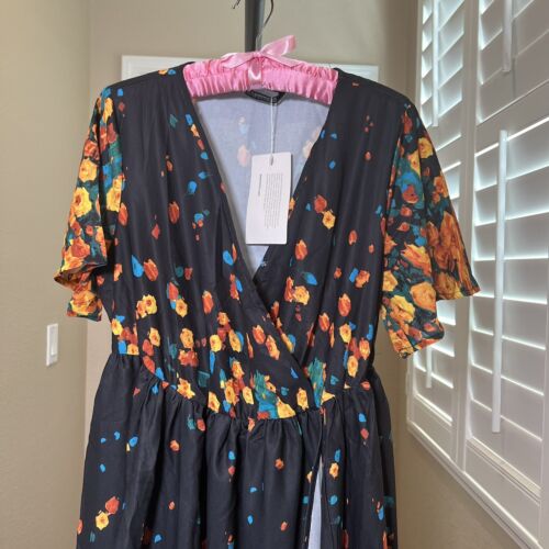 Bloom Chic floral Short Sleeve dress Plus Size women’s Sz 10 V- Neck Pockets NWT - Picture 7 of 20
