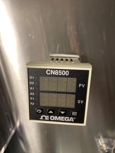 Omega CN8500 1/16 DIN Temperature/Process Controller NEMA 4X FP Dual Output