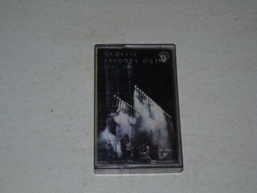 GENESIS - Seconds Out - 1977 UK 8-track Cassette - Foto 1 di 5