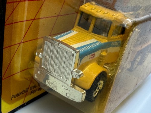 Matchbox #MB30 Peterbilt Quarry Dump Truck, Yellow, 1:64, NIB - Picture 7 of 11