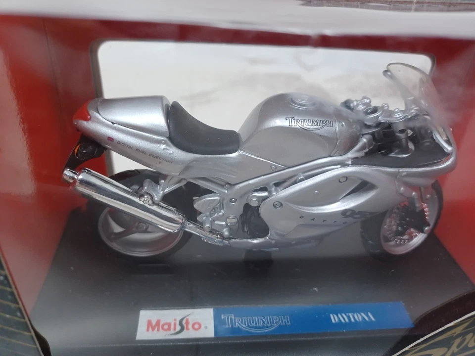 Moto diecast Maisto Triumph Daytona 1:18 gris edición especial Foto 4 de 4