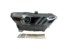 2015 2016 2017 2018 Ford Mustang Right Side Xenon Headlight OEM 1 BROKEN TAB
